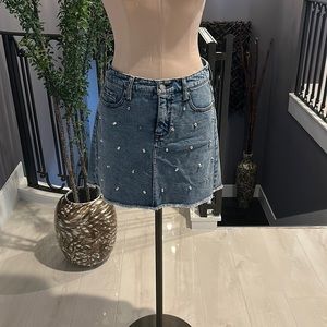 Cute mini denim skirt with studs